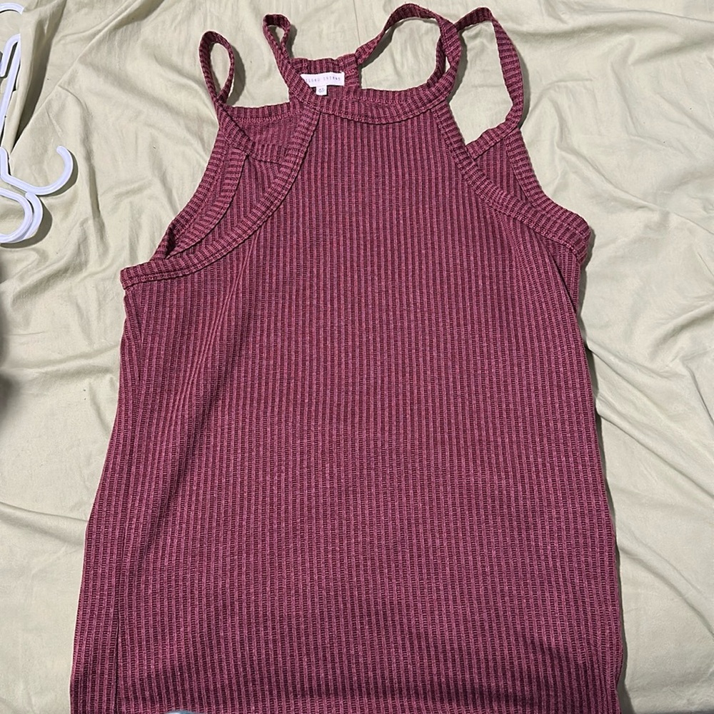 Buckle tank